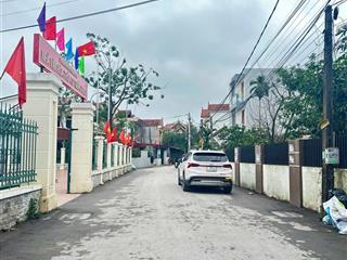Hàng f0 mới ra hàng tại cd quán trạch văn giang hưng yên, giá chỉ trên dưới 2 tỉ gần đh bách khoa2