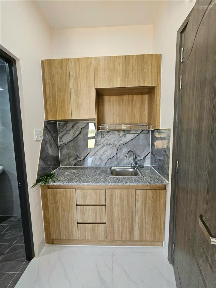 Phòng thoáng mát  giá 3**  phòng đẹp giữ đến tháng 10