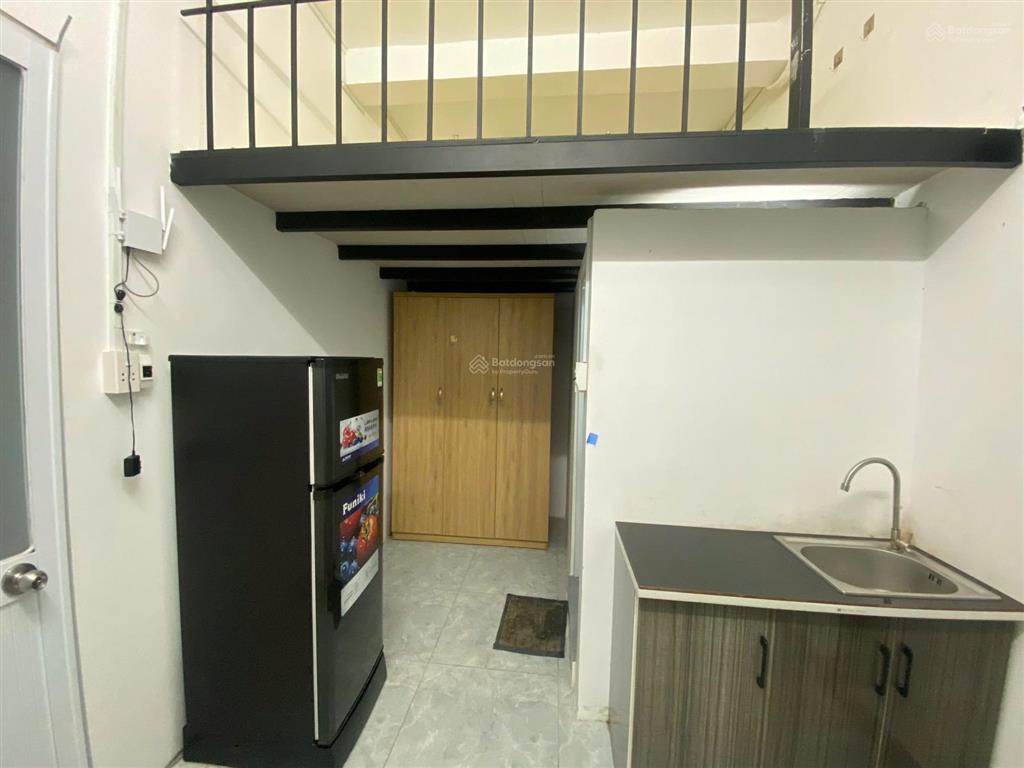 Phòng có gác  diện tích rộng  cửa sổ thoáng mát  giá cực mềm