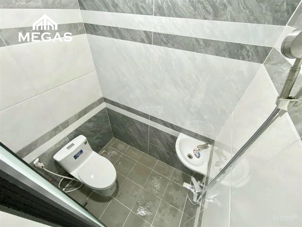 Trống lại studio giá cực mềm  thang máy  giặt sấy  full nội thất