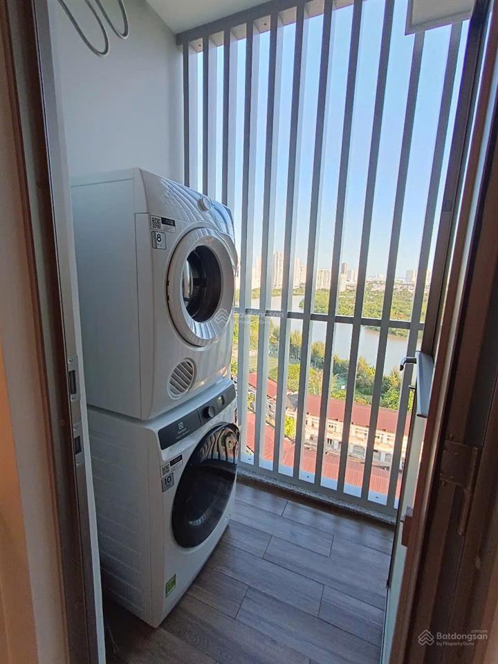Giỏ hàng nhiều căn 3pn giá chỉ từ 54tr / tháng ,view sông , full nội thất đẹp ,xem nhà  0902 423 ***