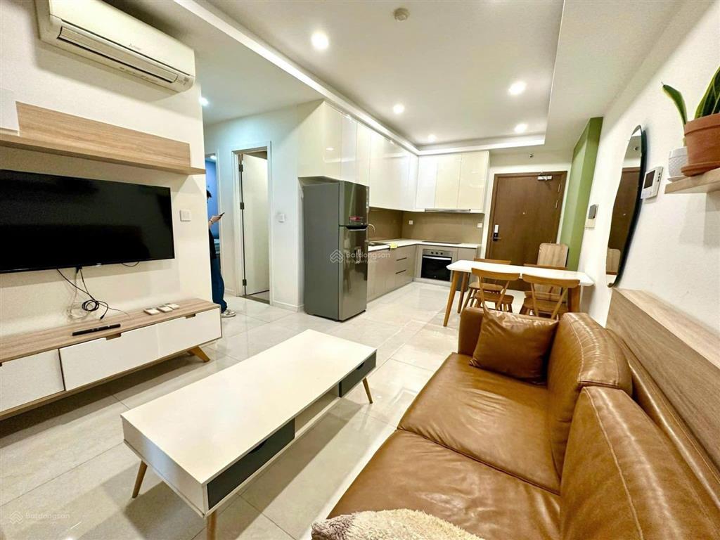 Pkd millennium cho thuê 21tr/thang căn hộ view thoáng tầng cao , full nội thất