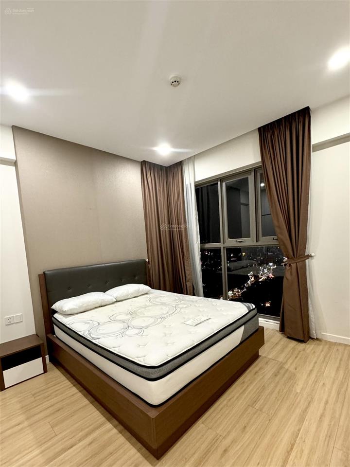 Trống sẵn căn 3pn giá chỉ 30 triệu/tháng  đầy đủ nội thất  hàng đa dạng   0902 423 ***