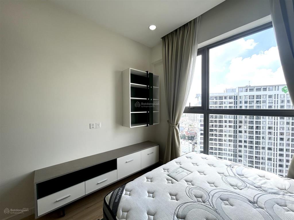 Trống sẵn  căn 1pn tầng cao view thoáng 17tr500, nội thất như hình.  tư vấn 0902 423 ***