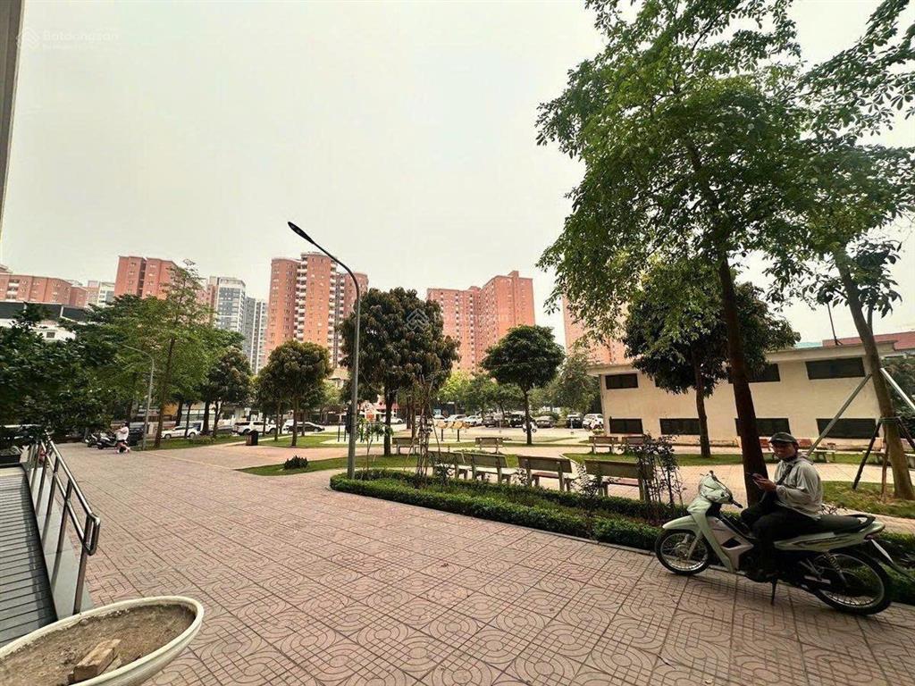 Căn chung cư cao cấp, lô góc, tại nghĩa tân cầu giấy,hn, giá 7,2 tỷ