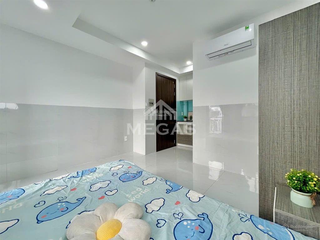 Trống studio ban công/full nội thất/giá 4x/trong kdc an ninh, đậu oto free