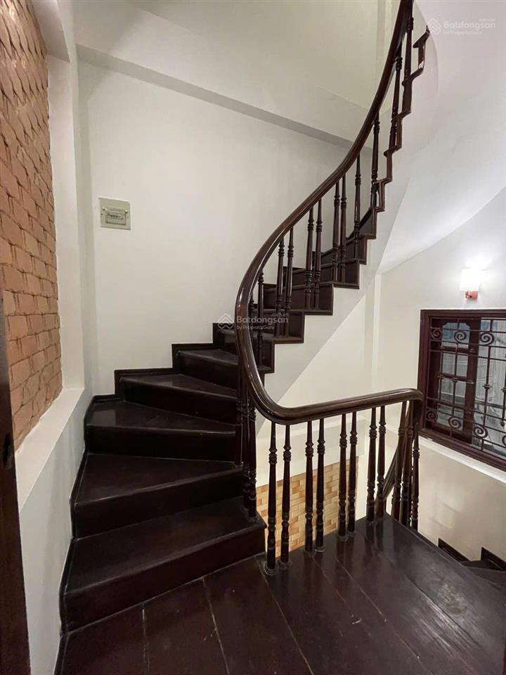 Chính chủ bán nhà gần nguyễn chí thanh, 40m2, 4 tầng, dân xây kiên cố, vuông đẹp, 8,5 tỷ