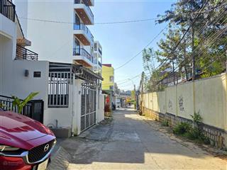 104.38m2  bán đất sẵn nhà cấp 4  view thông  nguyễn hữu cảnh