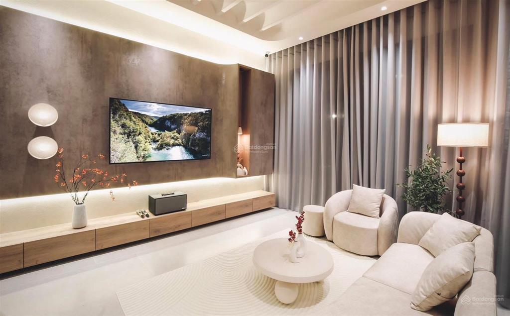 Bán lk xẻ khe 98 m2, có sổ, giá 10,5 tỷ bao phí