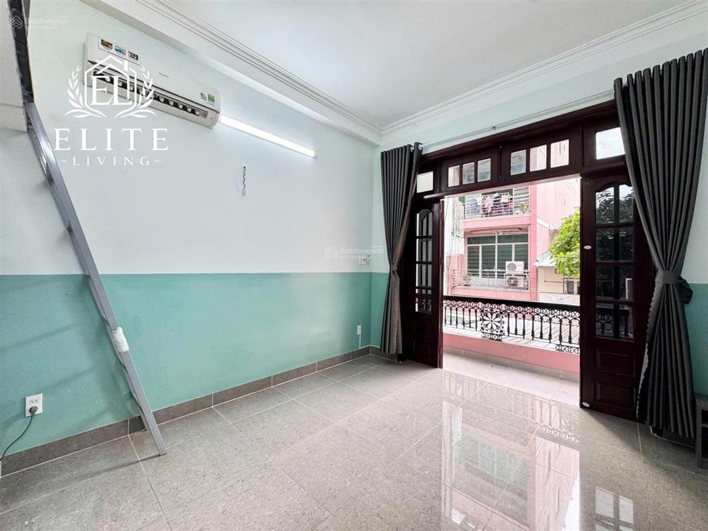 Căn hộ duplex ban công 30m ở 2 3 người thoải mái ngay huflit quận 10