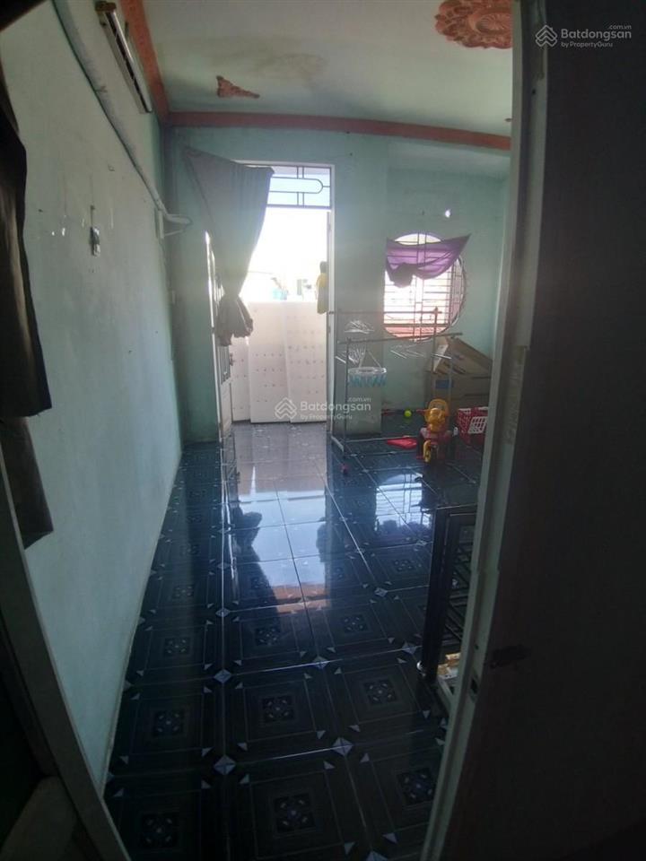 Bán nhà ngay quốc lộ 13 ngang lớn 8m  102m2 gần vạn phúc city chỉ 6 tỷ