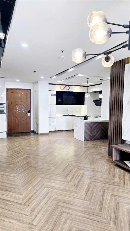 Cho thuê căn hộ 2 phòng ngủ park hill, giá 14 triệu/ tháng times city