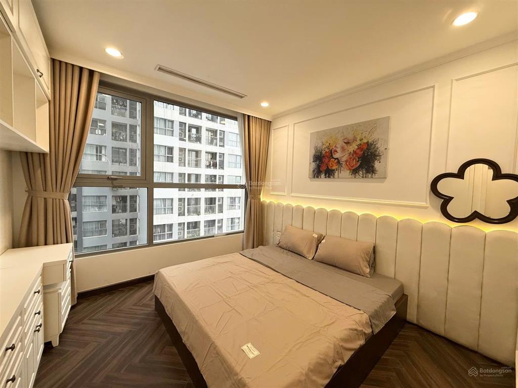 Bán căn hộ 2pn times city view nhạc nước sẵn hđ thuê 16tr/tháng