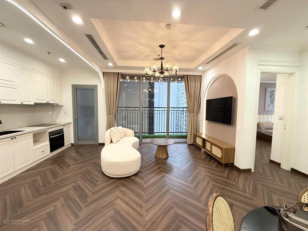Bán căn hộ 2pn times city view nhạc nước sẵn hđ thuê 16tr/tháng