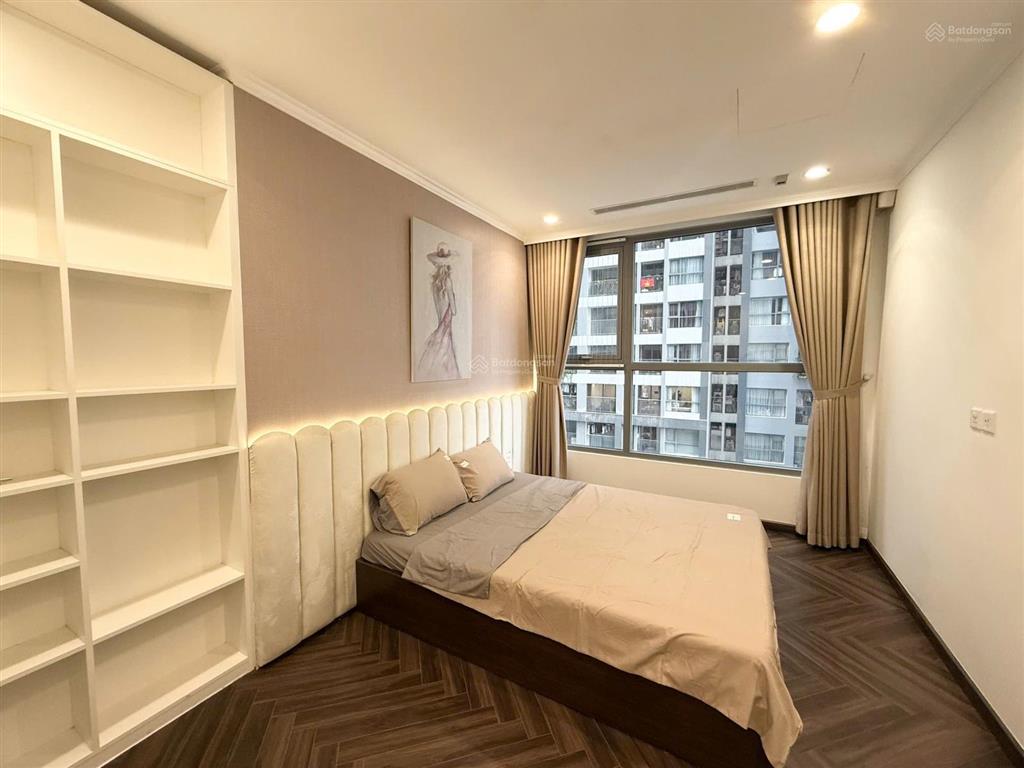 Bán căn hộ 2pn times city view nhạc nước sẵn hđ thuê 16tr/tháng
