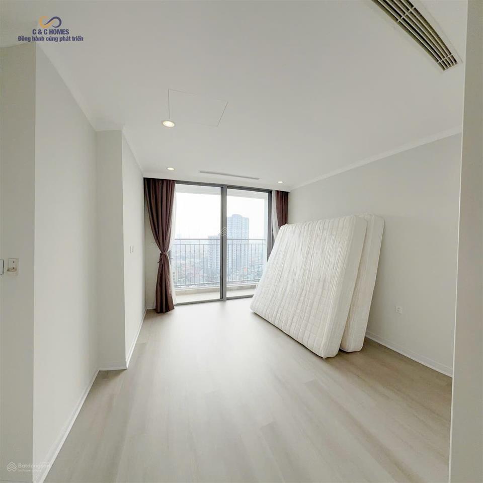 Cho thuê căn hộ 3pn tại park hill đồ cơ bản vào ở ngay