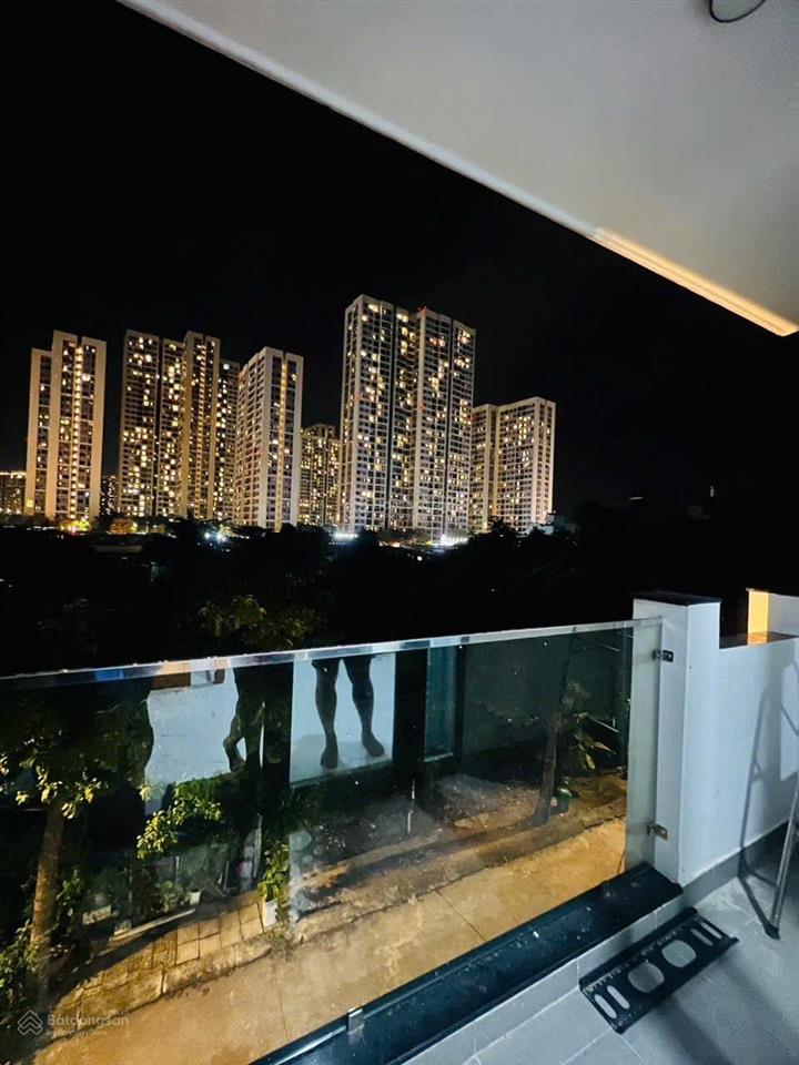 Đối diện vinhomes grand q9  nhà đẹp 2 lầu 3pn full nội thất xịn  đường nội bộ đậu oto thoải mái