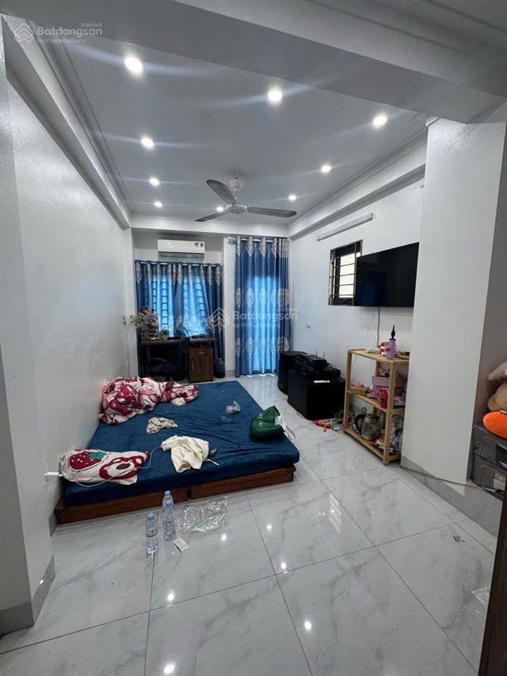 Mặt phố gia lâm  nhà 5 tầng mới  khai thác kinh doanh cực tốt  giá chỉ hơn 6 tỷ