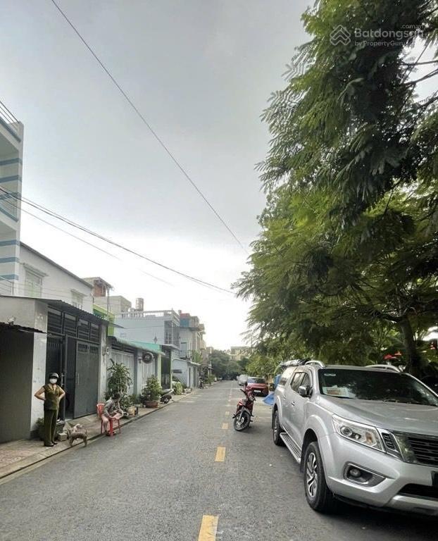 Dãy trọ 2 mặt tiền tô ký  đường nhựa xe tải  110m2  7 phòng  tiện xây chdv  6.x tỷ