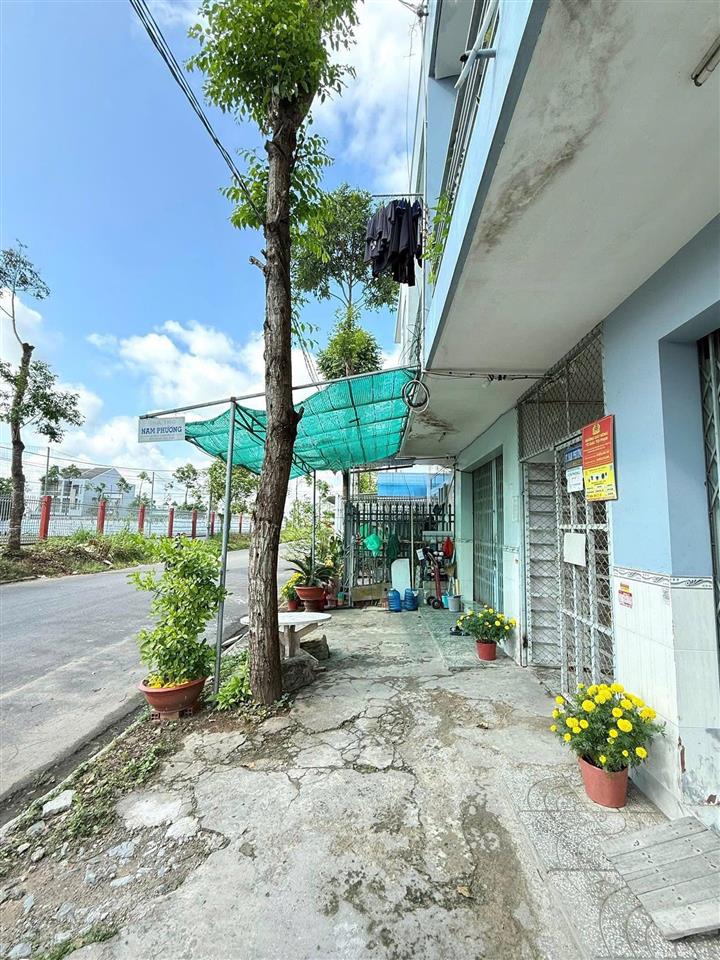 Bán dãy trọ, mỹ phước, bến cát, giá 1,290 triệu sổ sẵn, sát kcn 300m, có dòng tiền 12 triệu/th