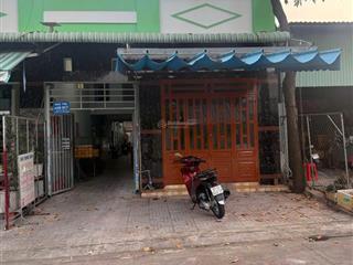 Bán nhà trọ 300m2  830 triệu, 2 kiot  10 phòng ngày đường xc2, phường mỹ phước, shr, gần mp 300m