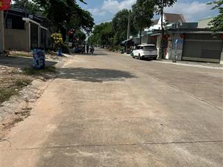 Bán đất vị trí đẹp tại đường d3, thị trấn lai uyên, huyện bàu bàng, giá 690 triệu, 500m2, sổ sẵn