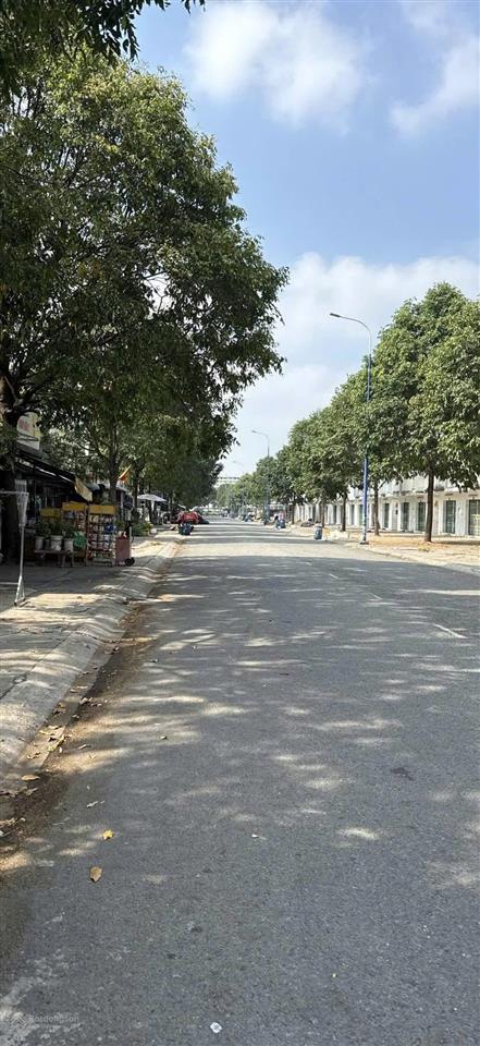 Bán dãy trọ đường na2, phường mỹ phước 2, bến cát, sổ sẵn, nguồn thu 16tr/th