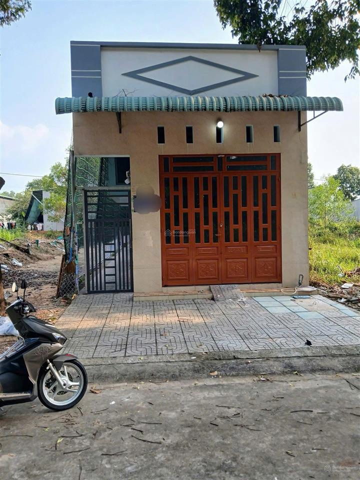 Siêu phẩm dãy trọ nb6 mỹ phước bến cát, giá 940 triệu, 150m2, 1kiot 4p, sát bên kcn, thu 8tr/th