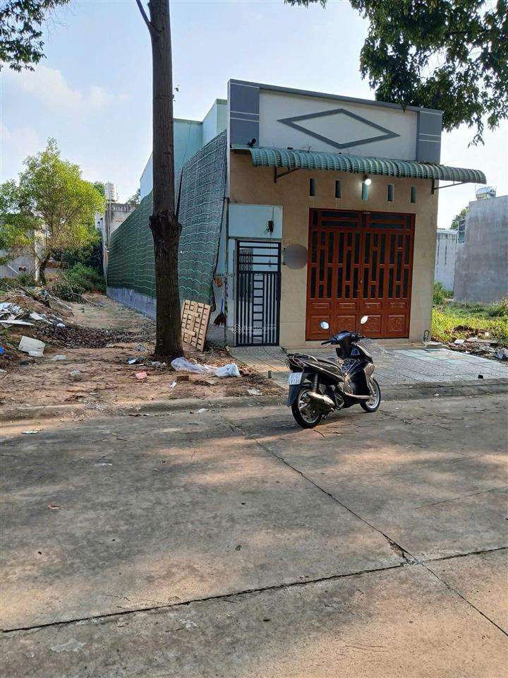 Siêu phẩm dãy trọ nb6 mỹ phước bến cát, giá 940 triệu, 150m2, 1kiot 4p, sát bên kcn, thu 8tr/th