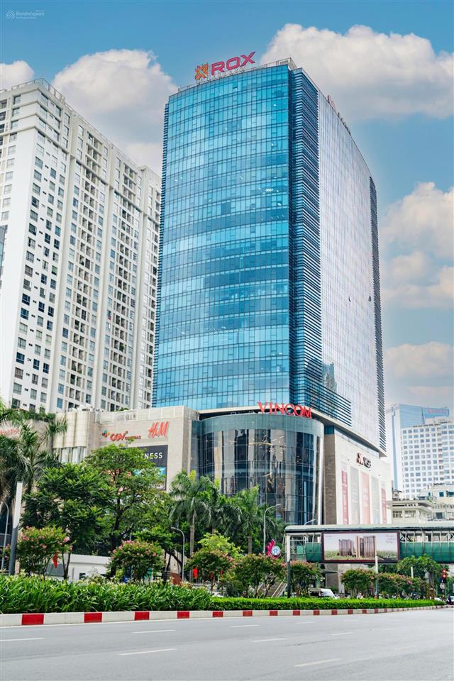 Cần cho thuê văn phòng full nội thất, vuông như bánh chưng  nguyễn chí thanh, đống đa