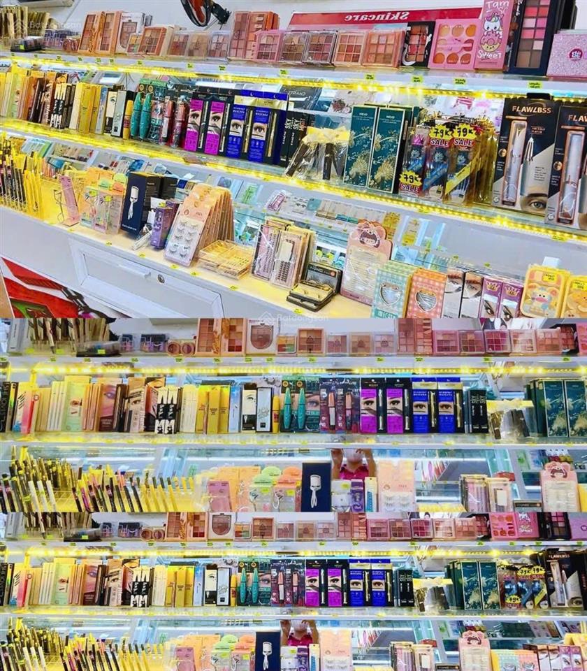 Sang nhượng shop mỹ phẩm nước hoa pk đẹp, rộng, đường lớn vào là kinh doanh ngay tại nha trang