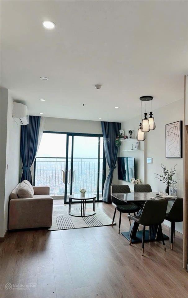 Chính chủ bán 2pn55m4,5 tỷ view hồ imperia smart city
