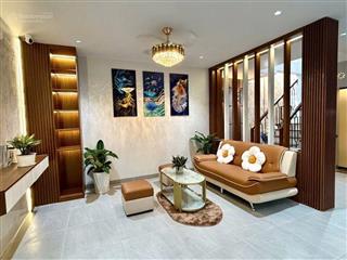 Bán nhà 4 tầng trần xuân soạn, quận 7, ngang 8m, hơn 7 tỷ