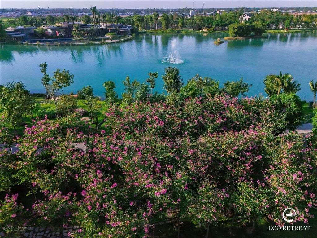 Biệt thự rừng 409m² eco retreat, 4 mặt thoáng, 3 mặt tiền, trực diện hồ thiên nga chiết khấu cao