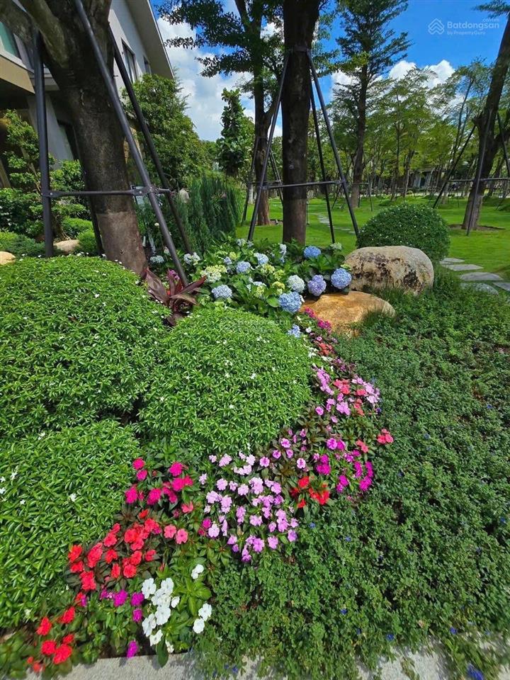 Biệt thự rừng 409m² eco retreat, 4 mặt thoáng, 3 mặt tiền, trực diện hồ thiên nga chiết khấu cao