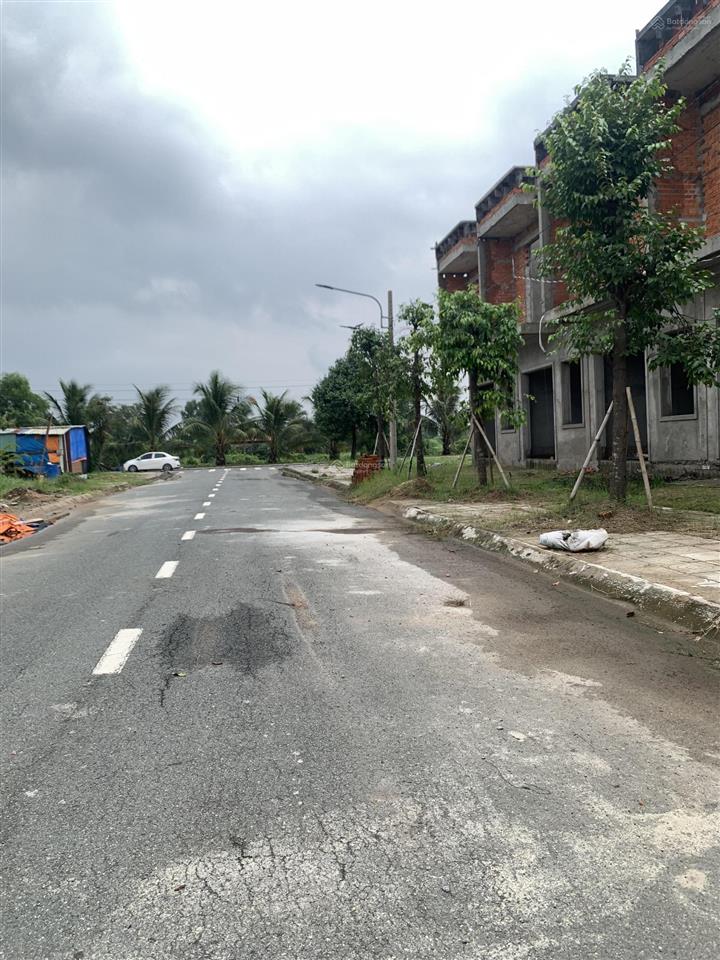 Bán nhà riêng view đẹp tại nhà ở xã hội kcn cầu tràm, 1,715 tỷ, 117m2