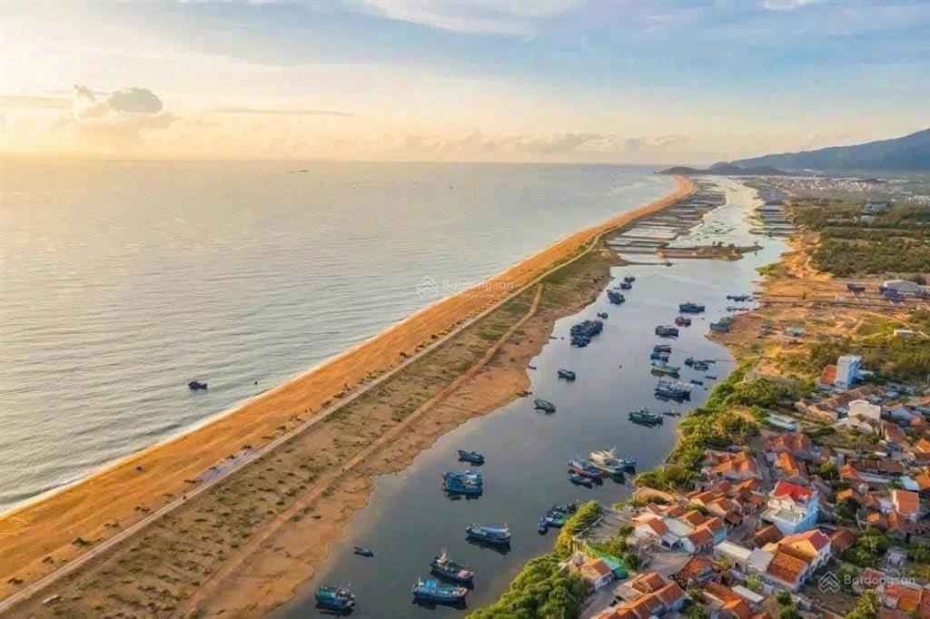Bán đất ven biển làng lò cách biển chỉ 200m diện tích 670m có 500m đất ở đô thị (odt