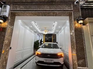 Siêu phẩm hoàng quốc việt  phân lô vip  ô tô tránh  thang máy  vị trí đẹp