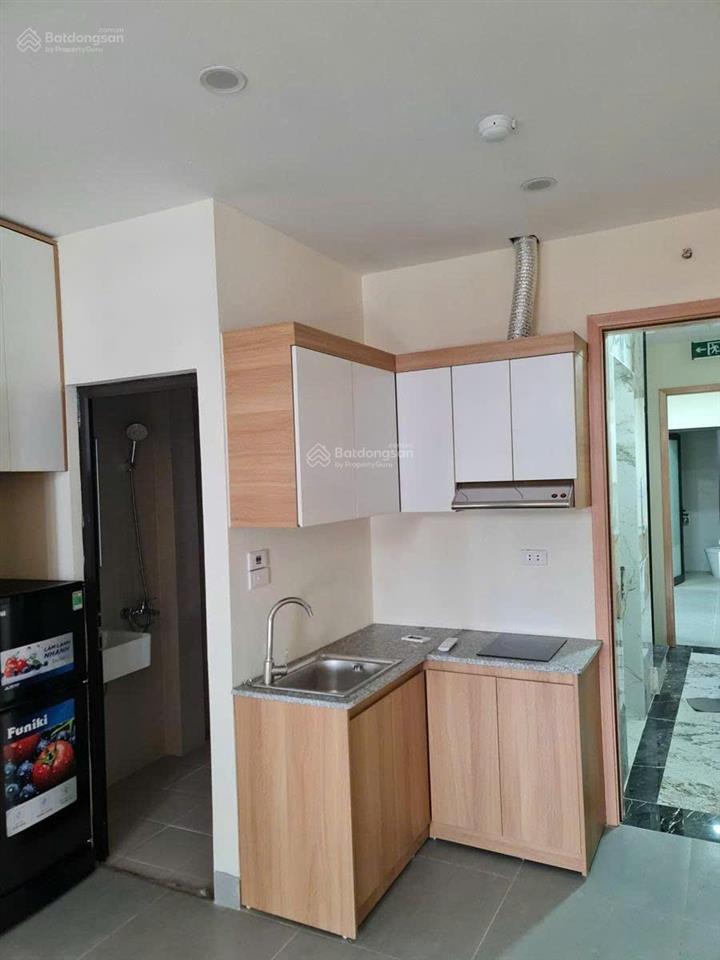Ccmn vip tây hồ  dt 48m x 7 tầng  dòng tiền  gần phố