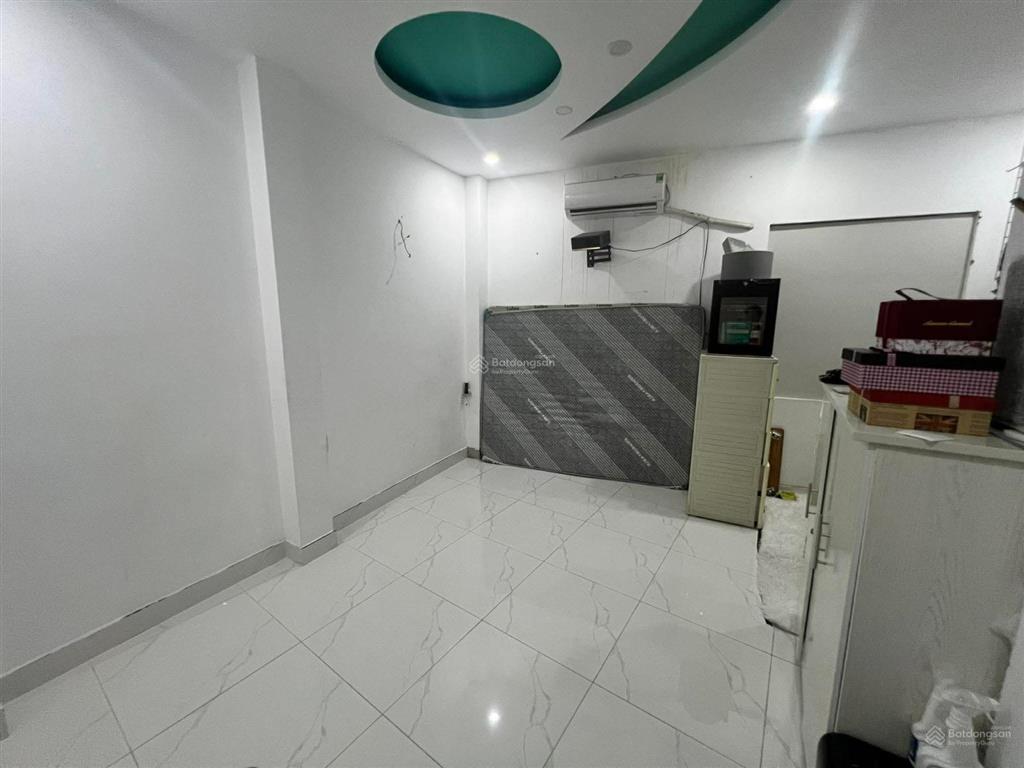 Quận 10  chỉ 3.9tỷ hiếm nhà bán  3 tầng sân thượng  28m2 đầy đủ công năng