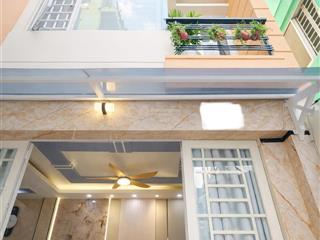 Nhà 3 mặt thoáng phú nhuận, 50m2, nhà mới, 4 tầng 5 pn, sân để xe rộng rãi, hơn 8 tỷ