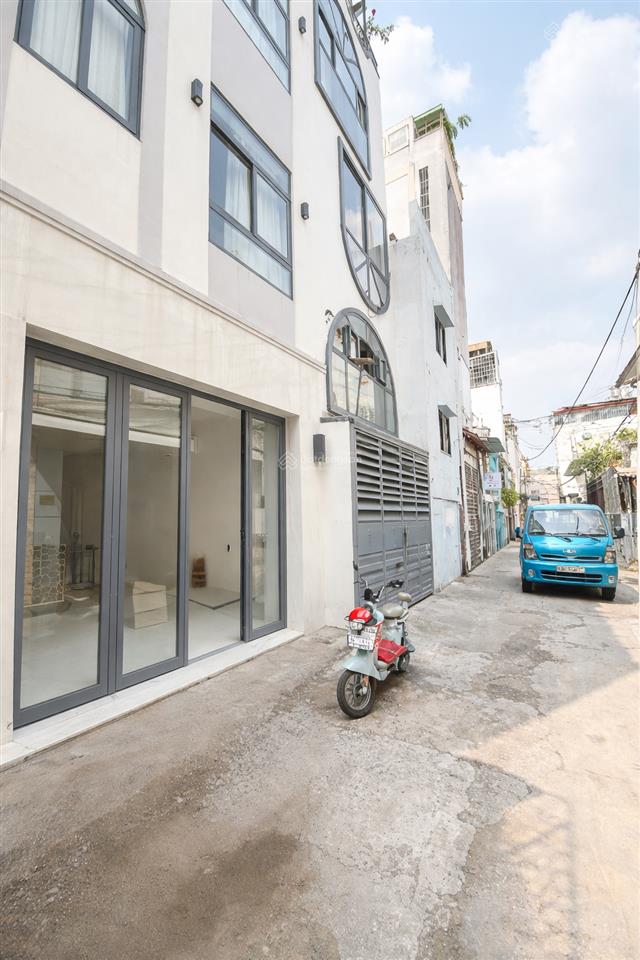 Bán nhà bình thạnh, hẻm xe tải tránh, nhà mới ở ngay 4 tầng, có thang máy, khu cao tầng, 7,95 tỷ