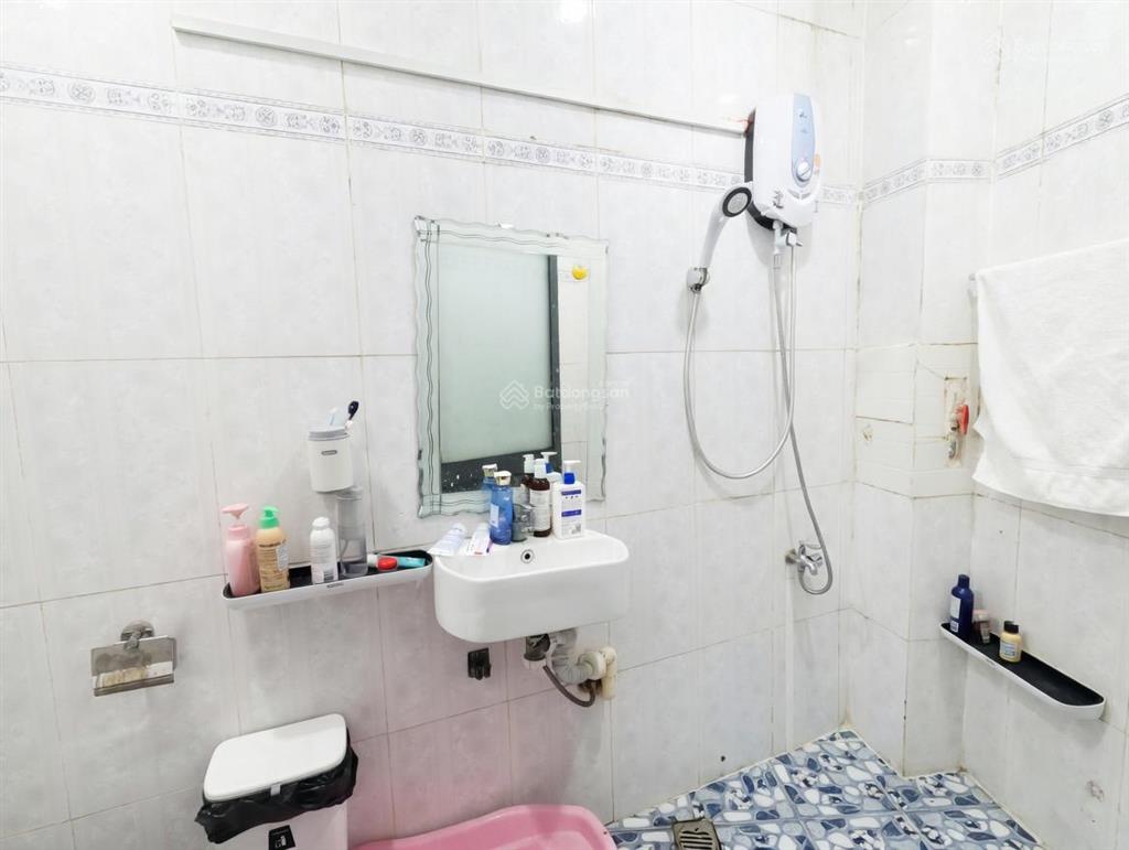 Bán nhà gò vấp, 4.4 x 17m, sát hxh, 3 phòng ngủ, sân trước rộng rãi, 5.9 tỷ