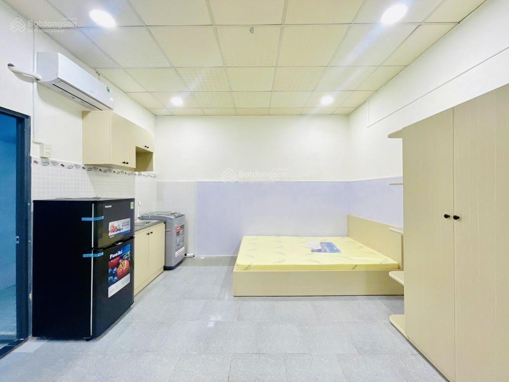 Bán nhà lam sơn, phú nhuận, khu vực hiếm nhà bán, sát hxh, 4.8 x 17m, có sẵn dòng tiền, 8.4 tỷ