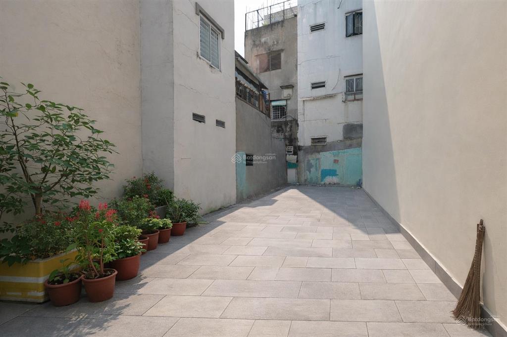 Bán đất trống lê văn sỹ, phú nhuận, 5.5 x 14m, hxh, cho phép xây cao tầng, 7.8 tỷ