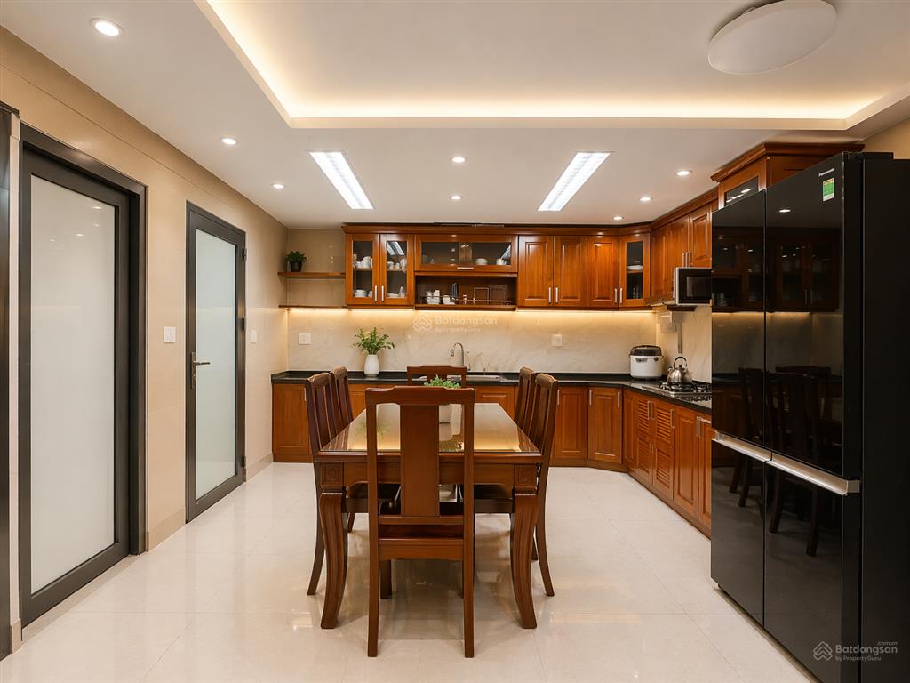 Bán nhà lớn thích quảng đức, phú nhuận, 7 x 12m 82m2, 5 tầng, nội thất gỗ xịn, khu phân lô, 24.9 tỷ