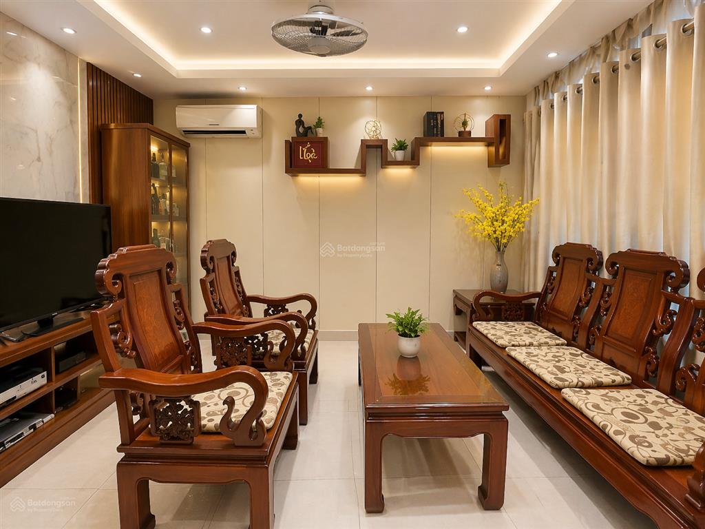 Bán nhà lớn thích quảng đức, phú nhuận, 7 x 12m 82m2, 5 tầng, nội thất gỗ xịn, khu phân lô, 24.9 tỷ