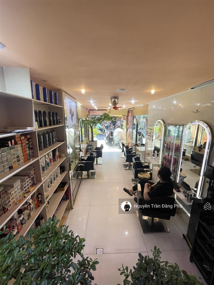 Mtkd trung tâm phú nhuận, 10,9 tỷ, 41m2, 4 tầng 5 pn, vỉa hè 3m, có cửa hẻm sau