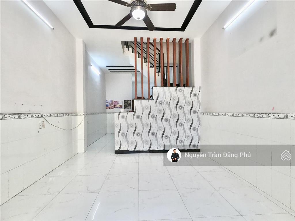 Hxh thành mỹ, ngang 4 dài 12, có khoảng sân rộng trước nhà, giá 7,3 tỷ
