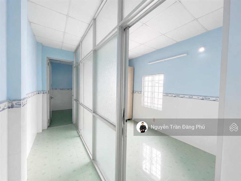 Bán nhà đất nhà phường 4, gò vấp, ngang 4.4m dài 17m, ngay bệnh viện 175, giá 5.6 tỷ